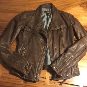 Daniel Leather Jacket Perfect For Fall 🍒